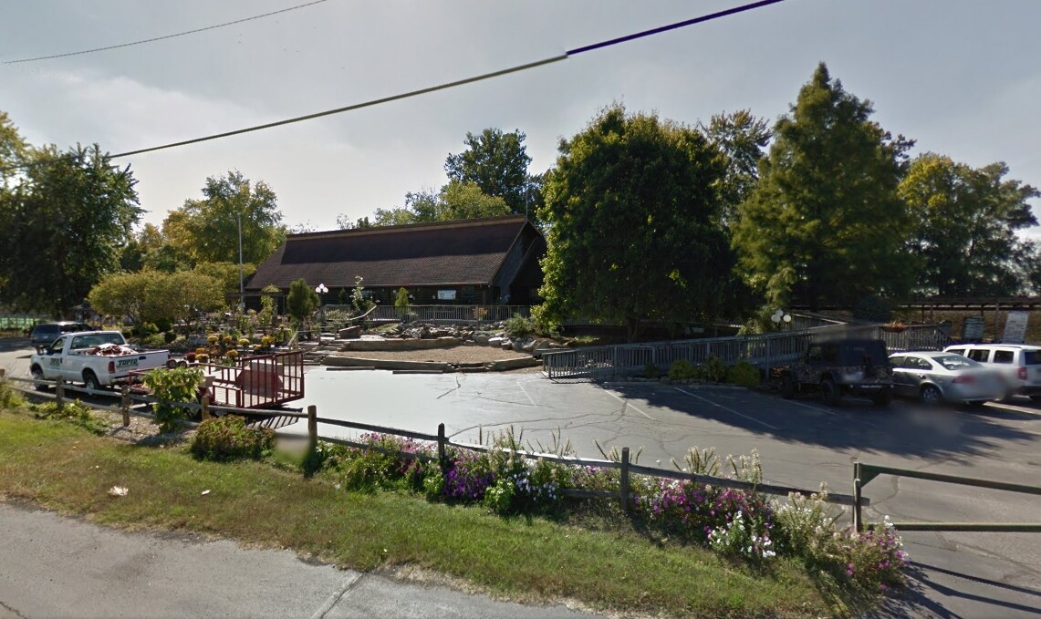 240 Jonesville Rd, Columbus, IN for sale Primary Photo- Image 1 of 1
