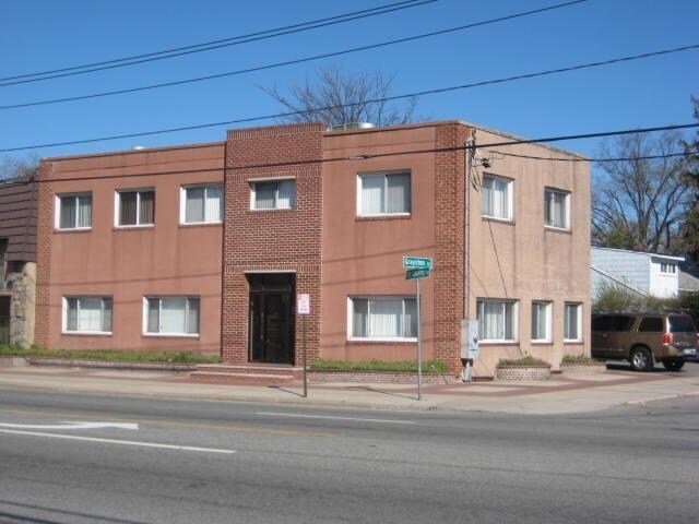 837 Old Country Rd, Westbury, NY for sale - Primary Photo - Image 1 of 17