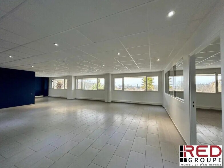 Office in Éguilles for lease - Building Photo - Image 1 of 7