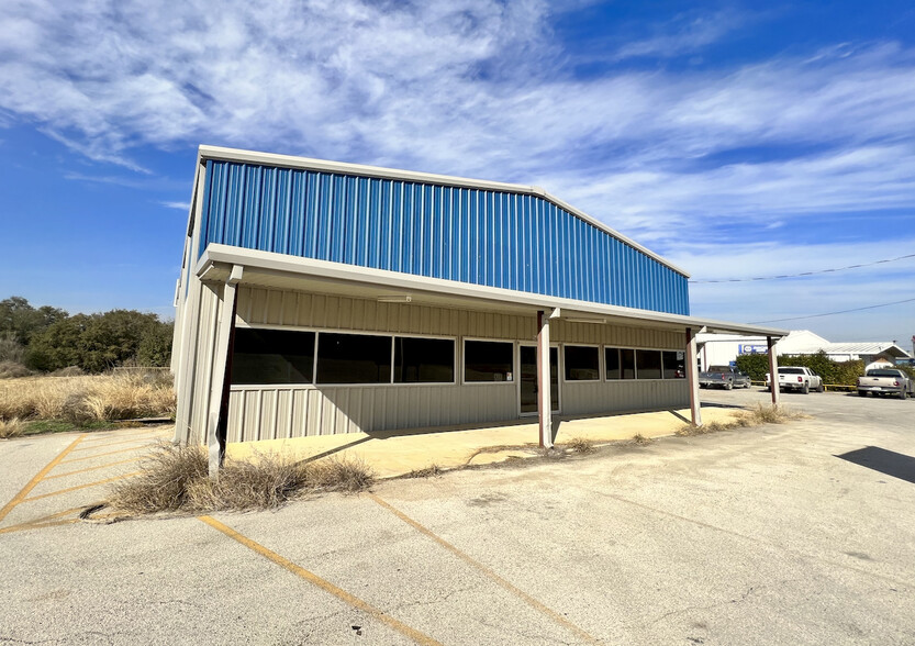 14461 Main St, Lytle, TX for sale - Building Photo - Image 1 of 1