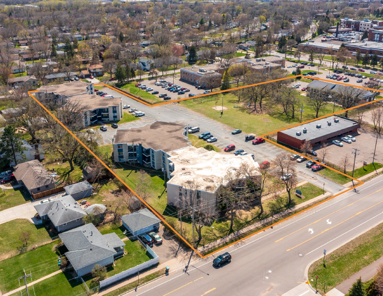 610-680 Osborne Rd NE, Fridley, MN for sale - Building Photo - Image 1 of 1