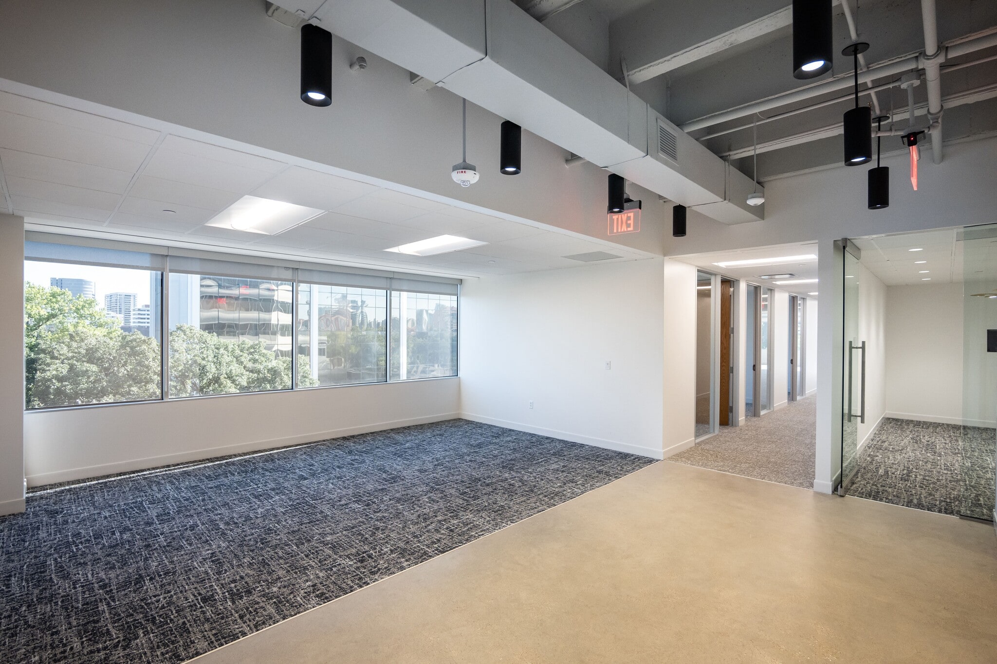 3625 N Hall St, Dallas, TX for lease Interior Photo- Image 1 of 4
