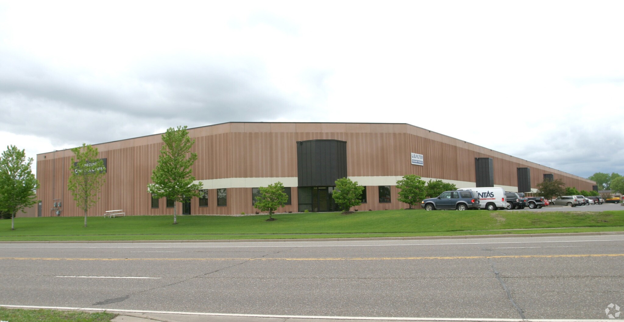 191-223 Osborne Rd, Fridley, MN for sale Building Photo- Image 1 of 1