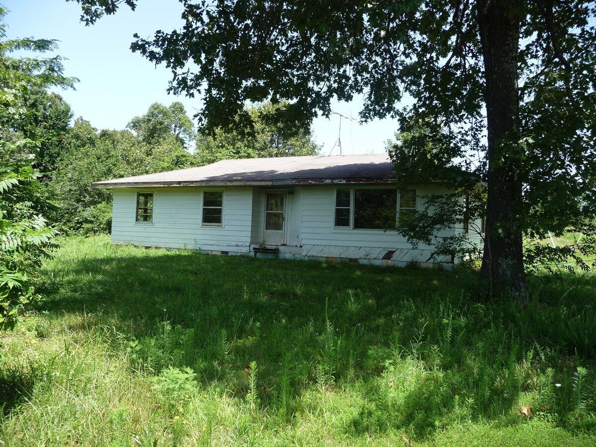 3721 State Route 142, Moody, MO 65777