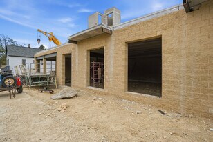 The Apex - Commercial Real Estate