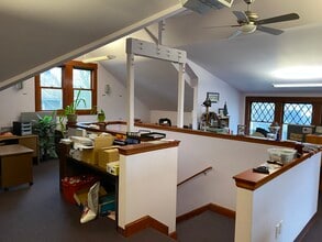 2207 NE Broadway St, Portland, OR for lease Interior Photo- Image 1 of 10