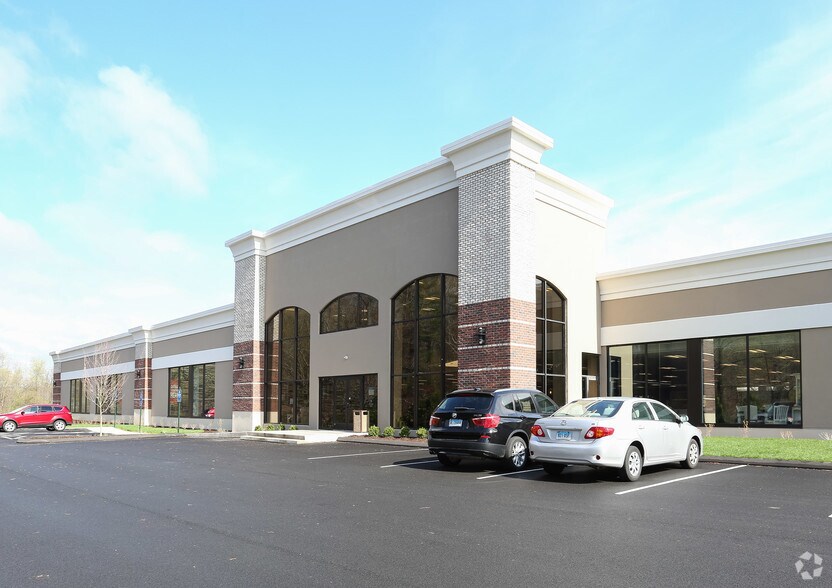 15 Waterville Rd, Avon, CT for sale - Primary Photo - Image 1 of 1