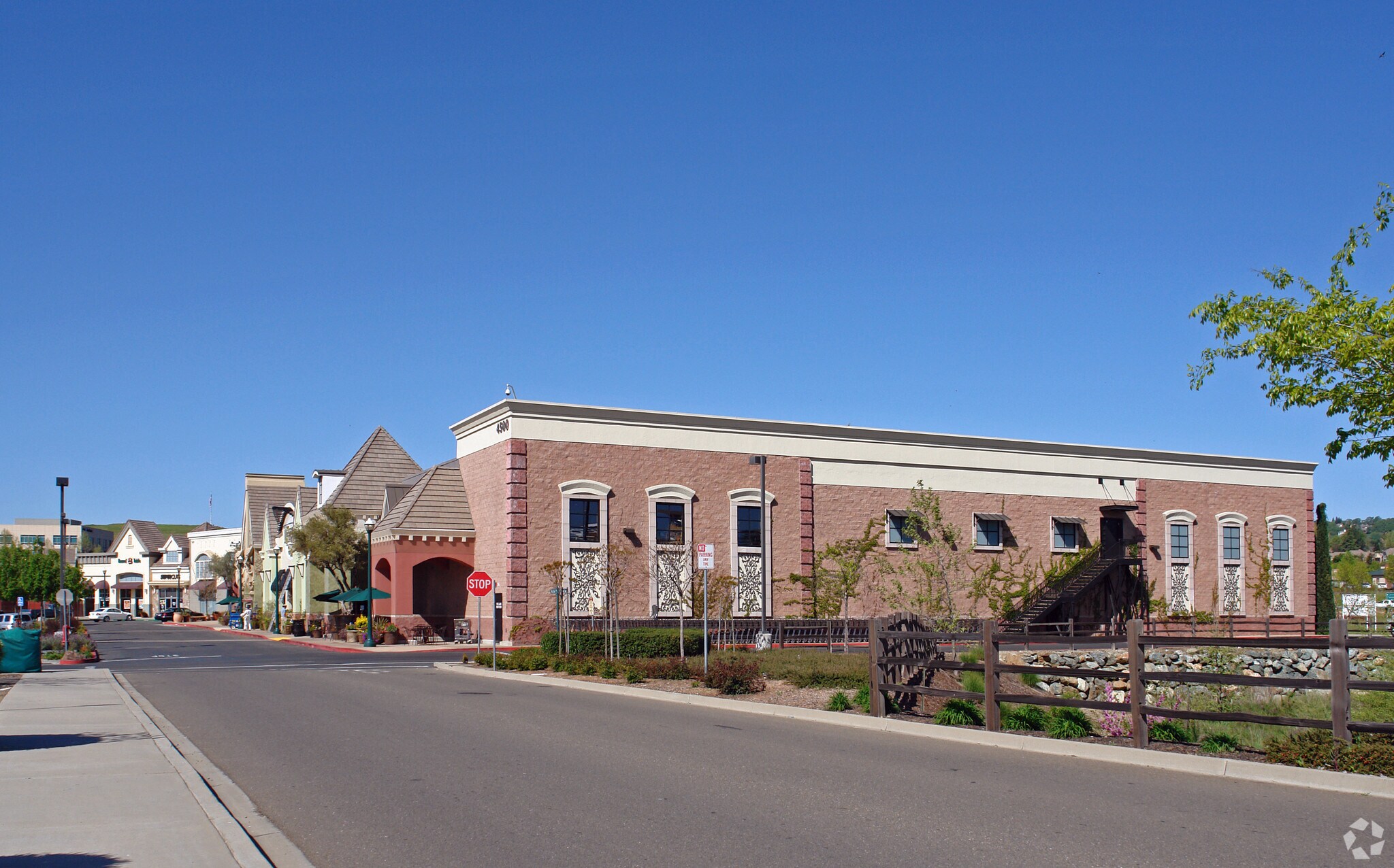4315-4363 Town Center Blvd, El Dorado Hills, CA 95762 - El Dorado Hills