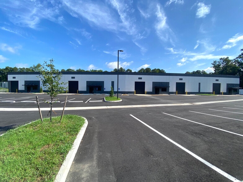 5221 Libertyville Rd, Chesapeake, VA for lease - Building Photo - Image 1 of 1