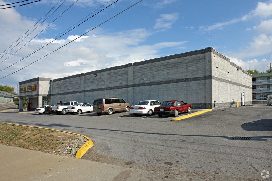1800 Middlebrook Pike, Knoxville, TN for lease - Building Photo - Image 2 of 4