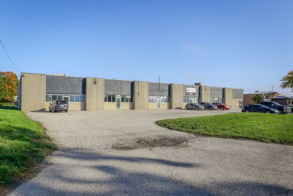 92 Roy Blvd, Brantford, ON N3R 7K2