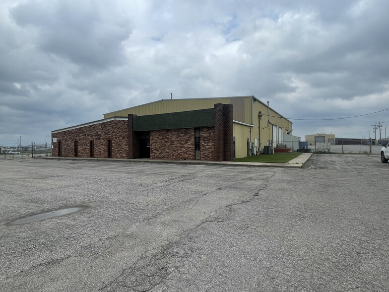 3801 Valley Park Dr, El Reno, OK for lease - Building Photo - Image 2 of 19