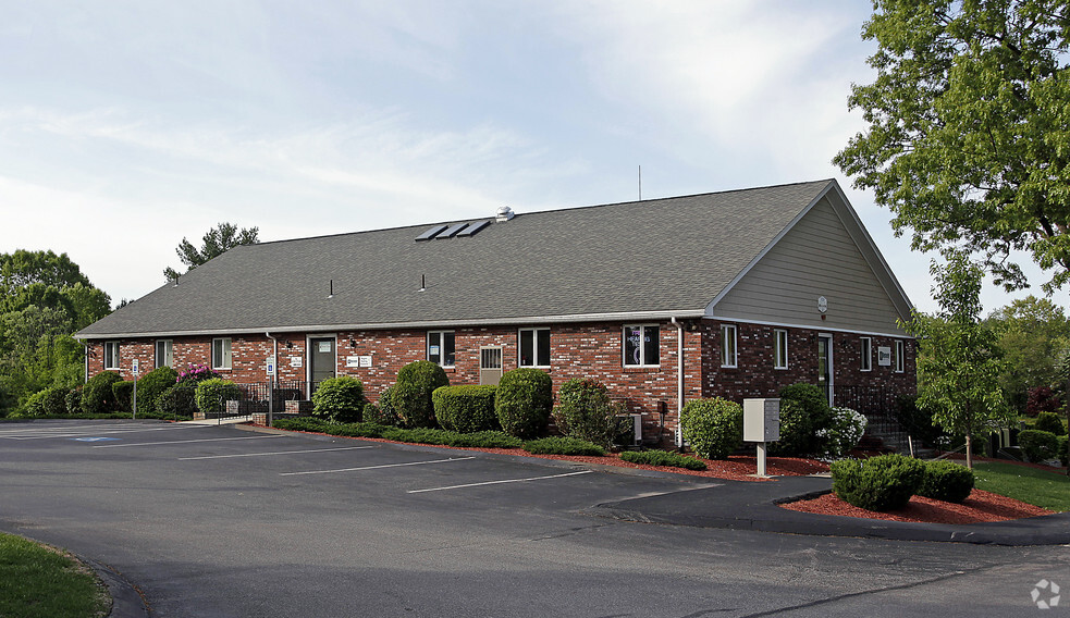 Office in Tewksbury, MA for sale - Primary Photo - Image 1 of 1