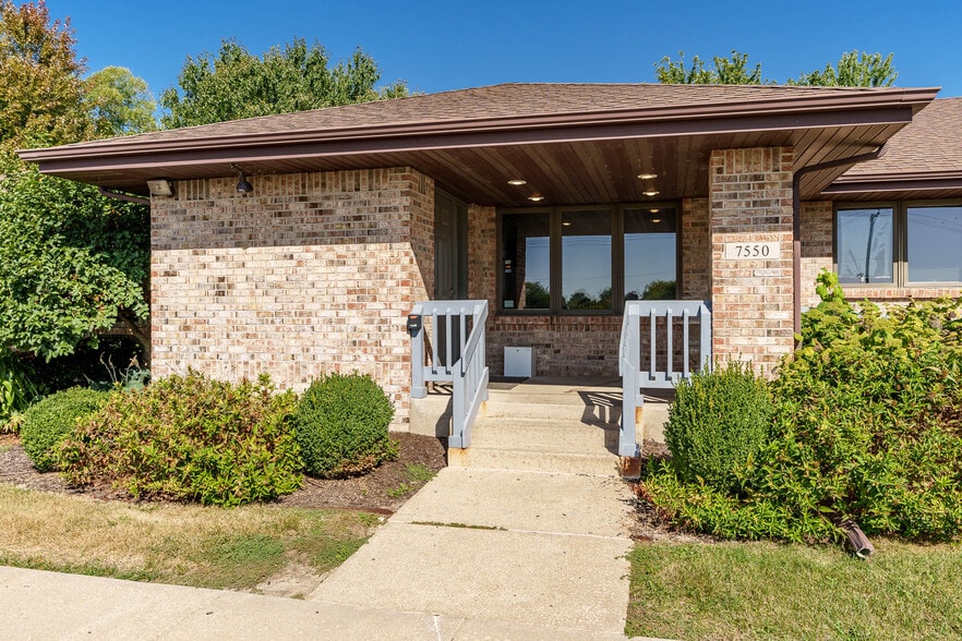 7550 Rote Rd, Rockford, IL for sale - Building Photo - Image 3 of 58