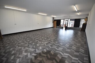 13 Westfield Av, Goole for lease Interior Photo- Image 2 of 7