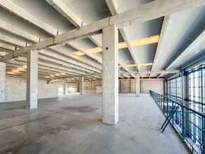 Industrial in Alcalá de Henares, Madrid for lease Interior Photo- Image 1 of 7