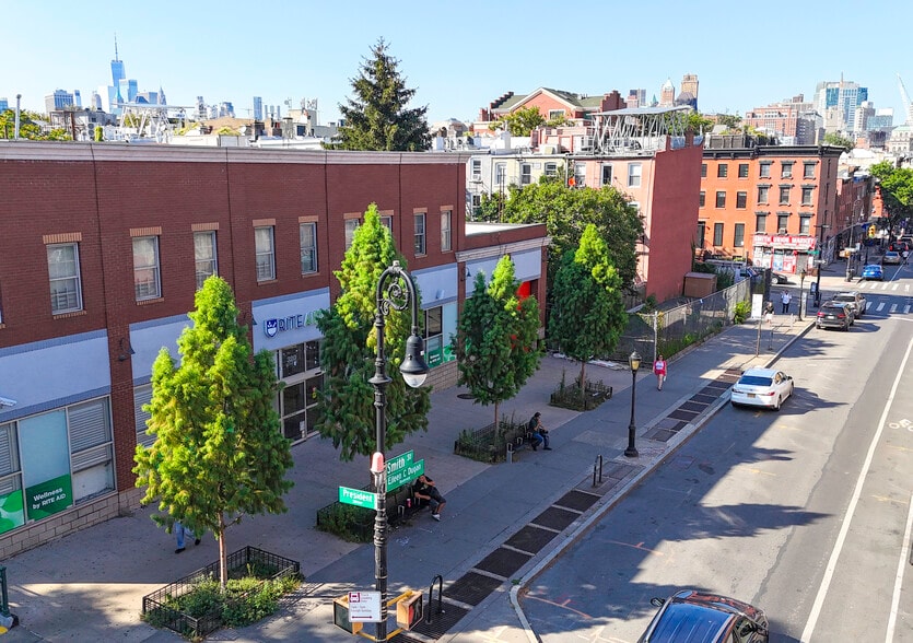 291 President St, Brooklyn, NY for sale - Building Photo - Image 2 of 4