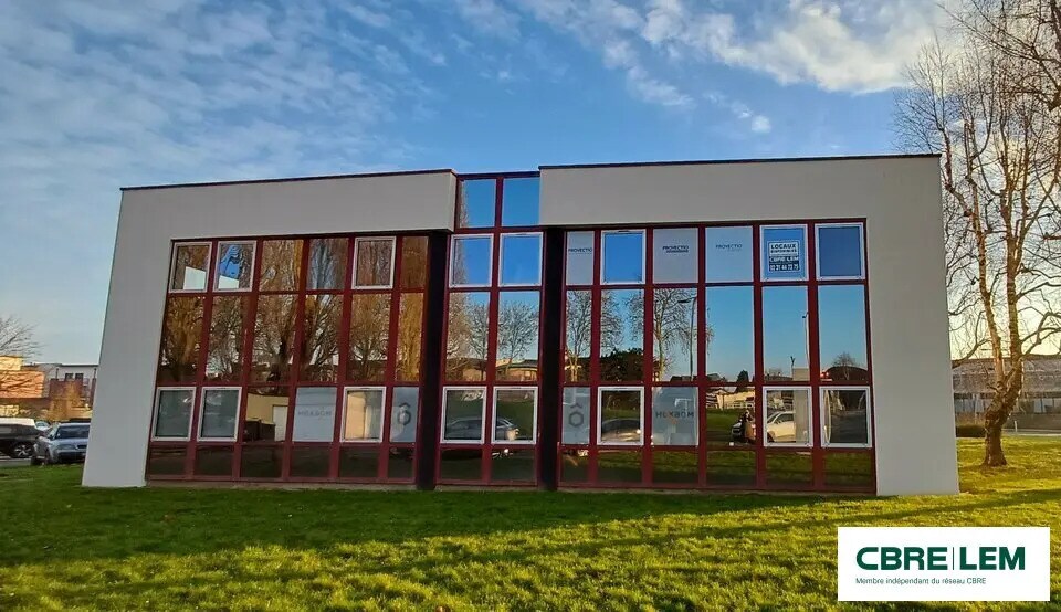 Office in Épron for lease Building Photo- Image 1 of 8