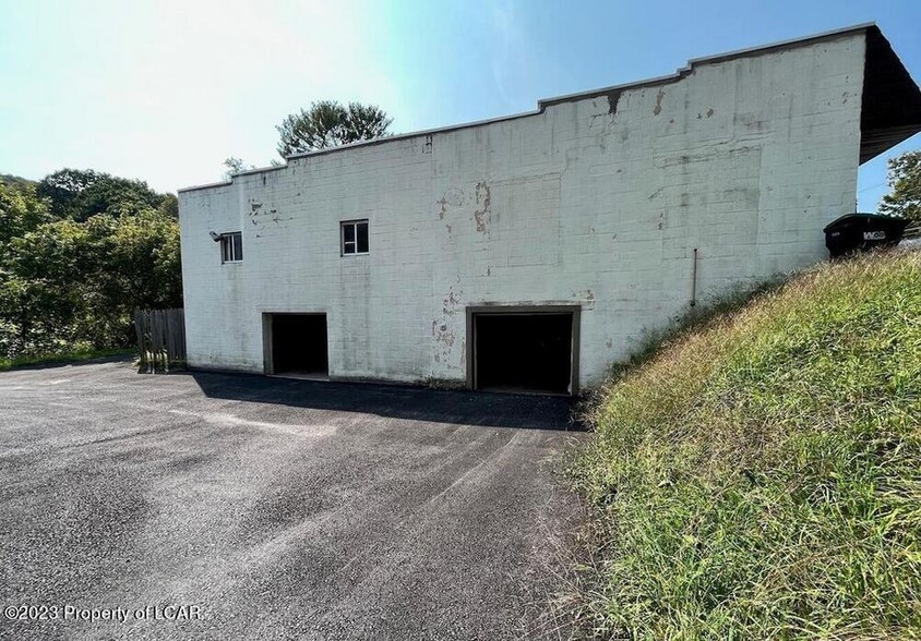 505 Chase Rd, Shavertown, PA for sale - Building Photo - Image 2 of 4