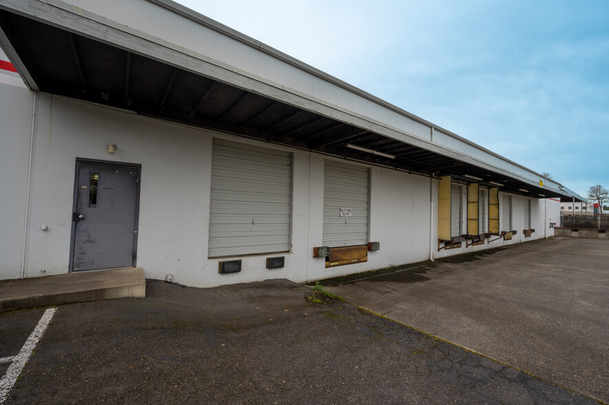 10025 SW Allen Blvd, Beaverton, OR for lease - Building Photo - Image 3 of 10