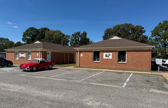 3692 S Plaza Trl, Virginia Beach, VA for lease Building Photo- Image 1 of 20