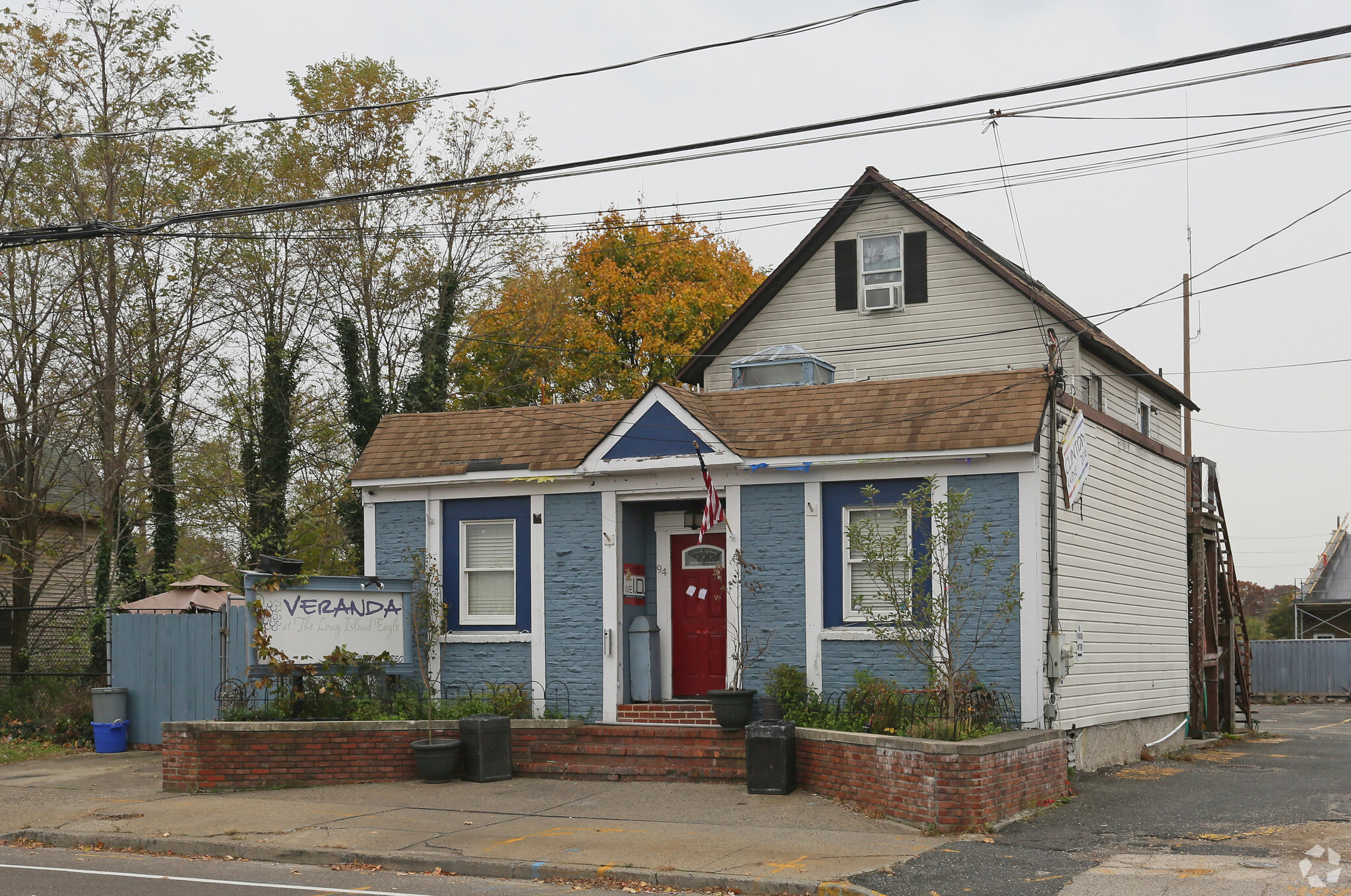 94 N Clinton Ave, Bay Shore, NY for sale Primary Photo- Image 1 of 1