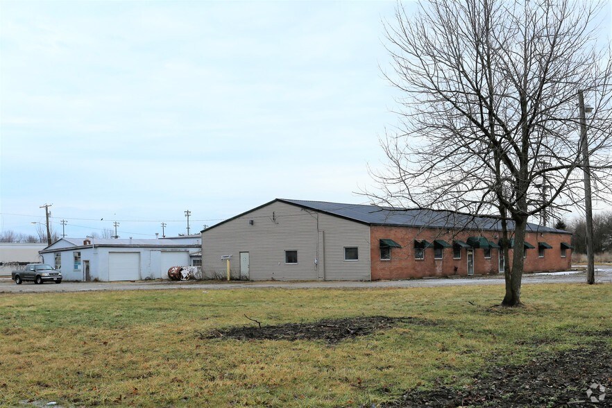 313 E Main St, LaGrange, OH for sale - Primary Photo - Image 1 of 1