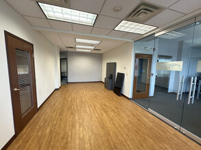 430 Drummond St, Morgantown, WV for lease Interior Photo- Image 2 of 7