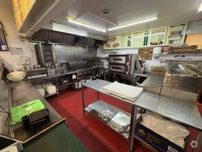 2 The Sq, Penicuik for lease Interior Photo- Image 1 of 2