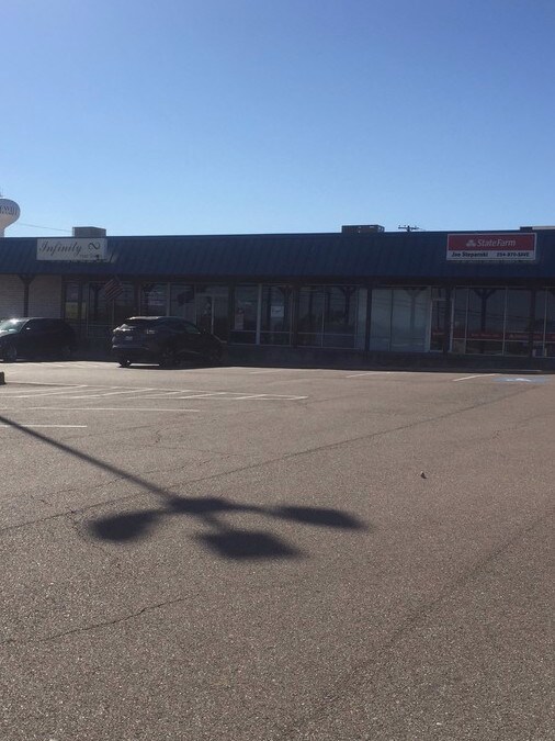 135 N Hewitt Dr, Hewitt, TX for lease Other- Image 1 of 5