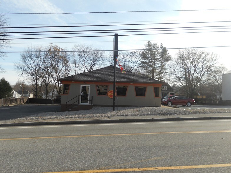 1778 Mineral Spring Ave, North Providence, RI for sale - Primary Photo - Image 1 of 1
