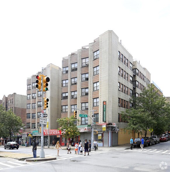 2103-2121 Grand Concourse, Bronx, NY for sale - Primary Photo - Image 1 of 1