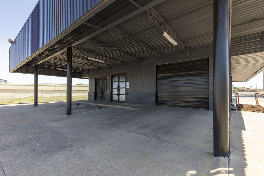 636 W Tarrant Rd, Grand Prairie, TX for sale - Building Photo - Image 2 of 32