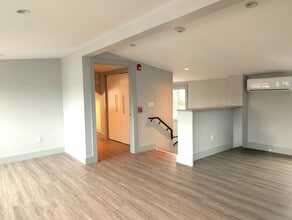 15 Myrtle Ave, Westport, CT for lease Interior Photo- Image 2 of 7