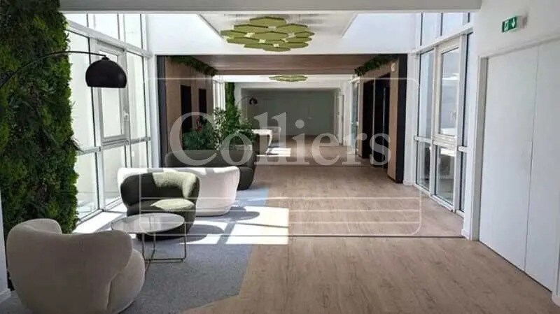 425 Rue Jean Rostand, Labège for lease - Interior Photo - Image 3 of 20