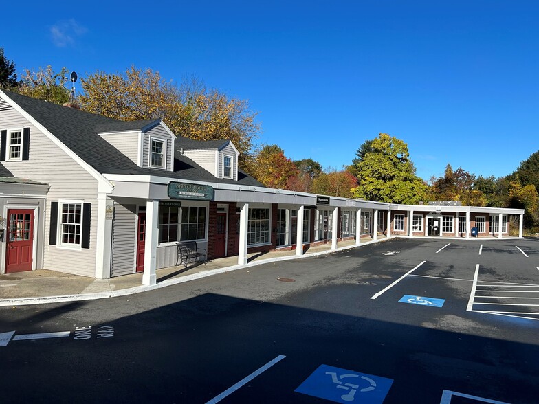 586-592 Main St, Lynnfield, MA for lease - Building Photo - Image 1 of 4