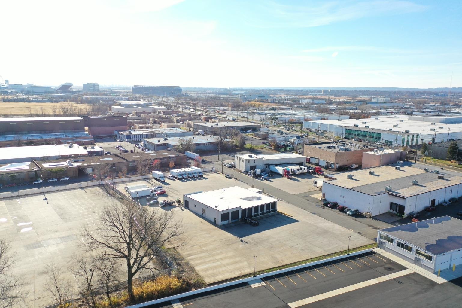 B St, Carlstadt, NJ for lease Primary Photo- Image 1 of 4