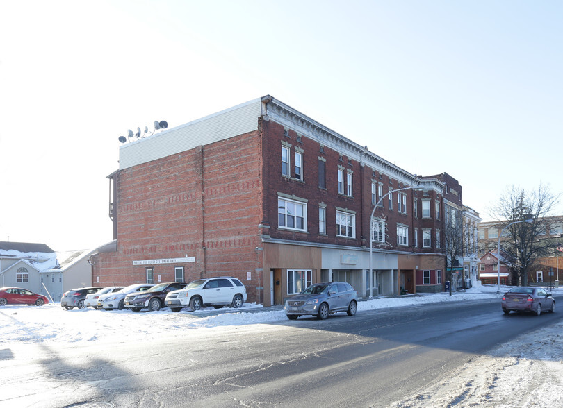 42 N Main St, Mechanicville, NY for sale - Primary Photo - Image 1 of 1