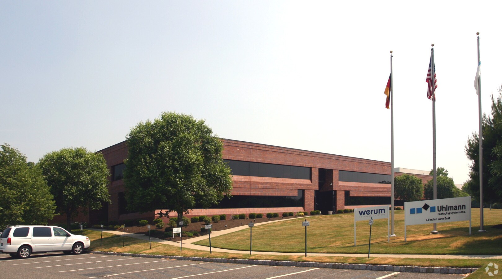 44 Indian Ln, Towaco, NJ 07082