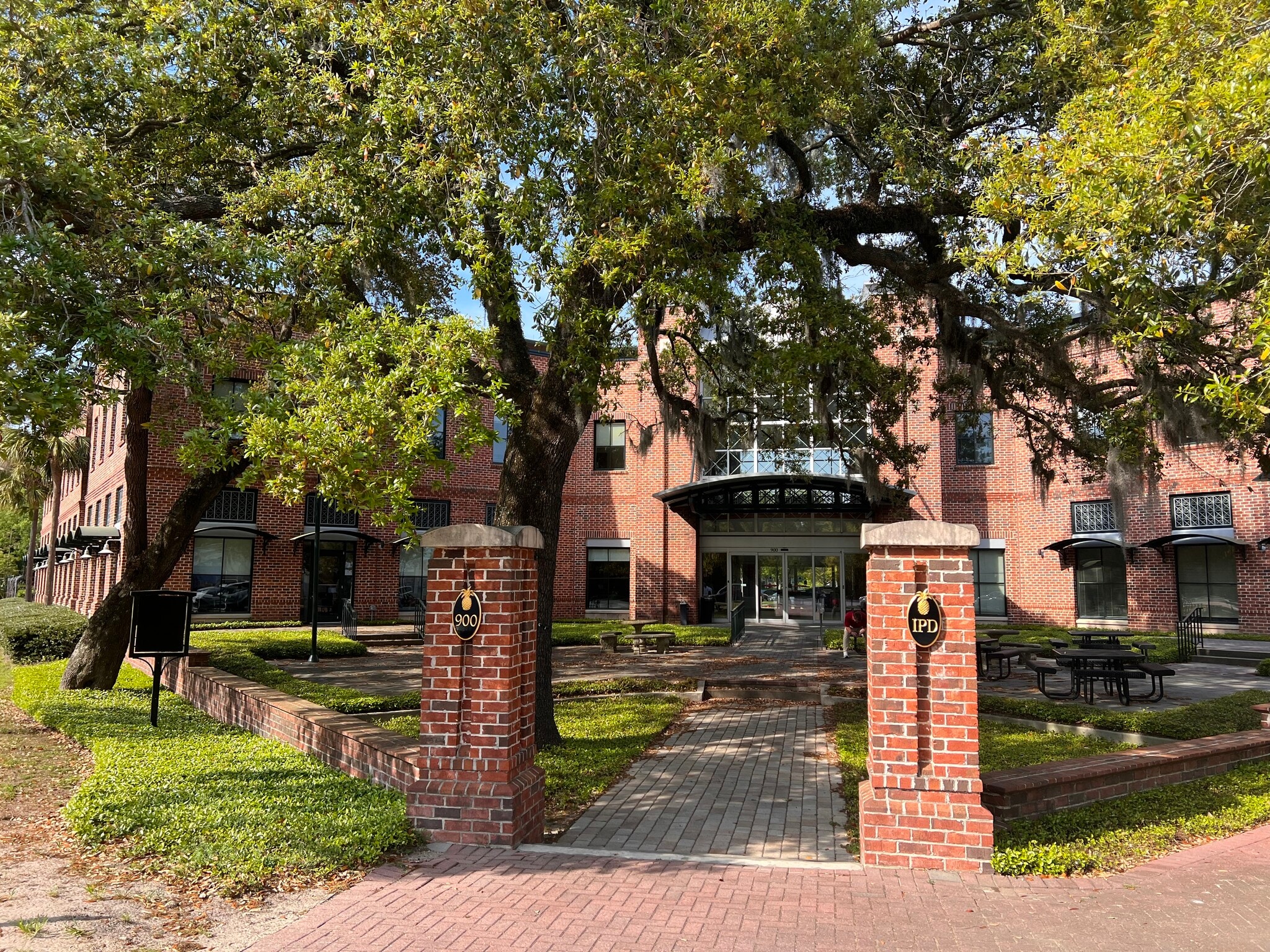 900 Island Park Dr, Charleston, SC for lease Building Photo- Image 1 of 12