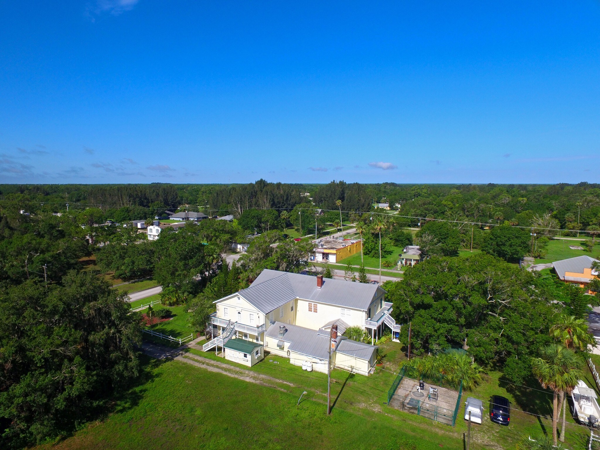 107 N Broadway St, Fellsmere, FL 32948 The Historic Fellsmere Inn