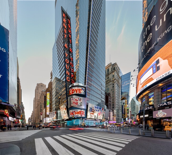 333 Earle Ovington Blvd, Uniondale, NY 11553 The Omni