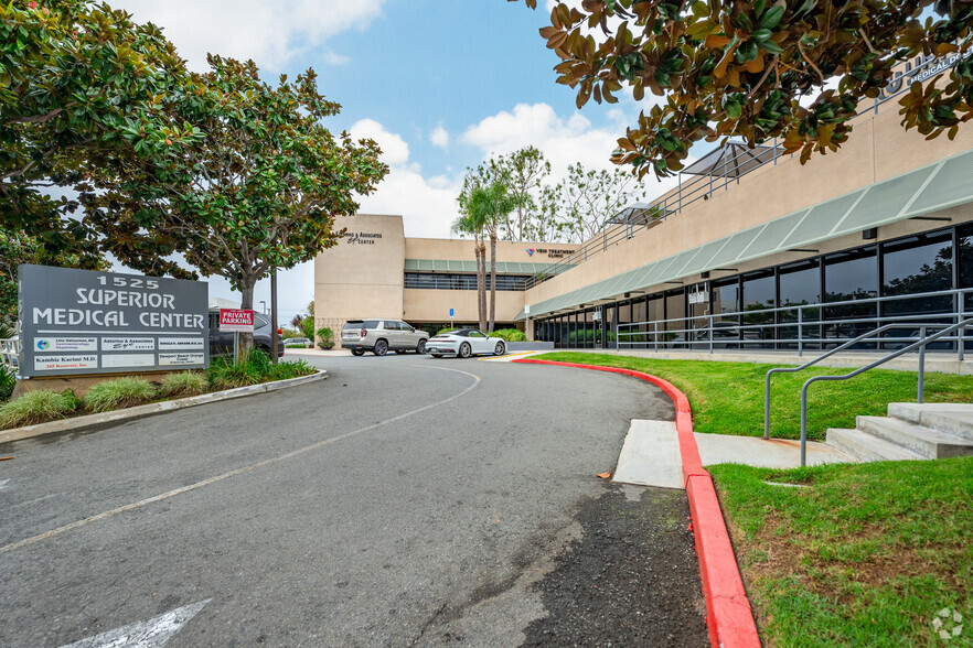 1525 Superior Ave, Newport Beach, CA for lease - Building Photo - Image 3 of 7