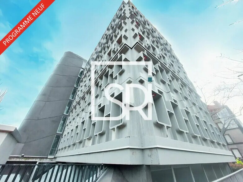 Office in Clermont-Ferrand for lease - Building Photo - Image 2 of 23