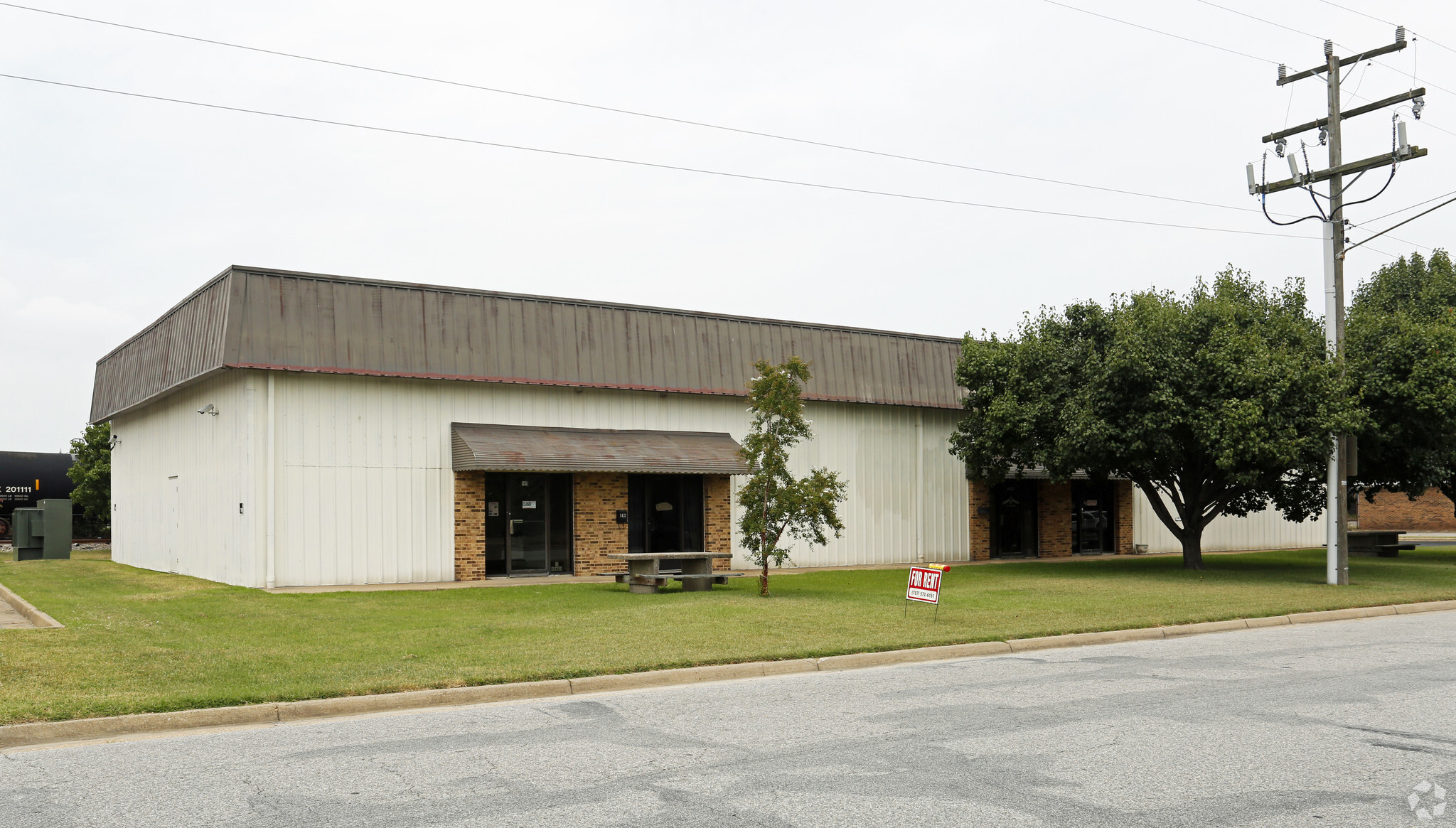 1421-1425 Air Rail Ave, Virginia Beach, VA for lease Primary Photo- Image 1 of 9