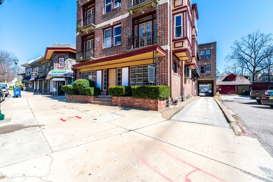 2115 N 63rd St, Philadelphia, PA for sale - Building Photo - Image 2 of 43