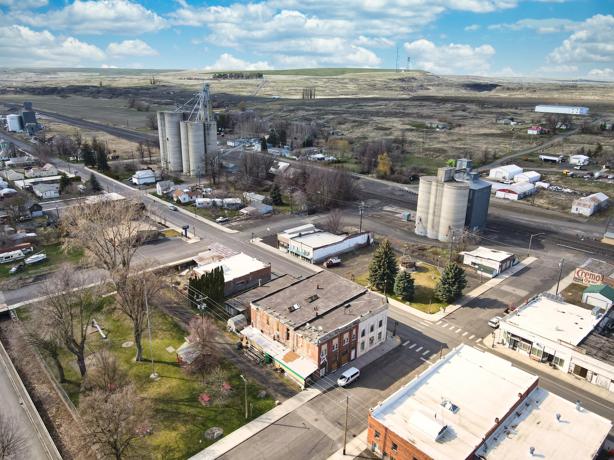 201 W 1st St, Sprague, WA 99032 Kathy's Family Market