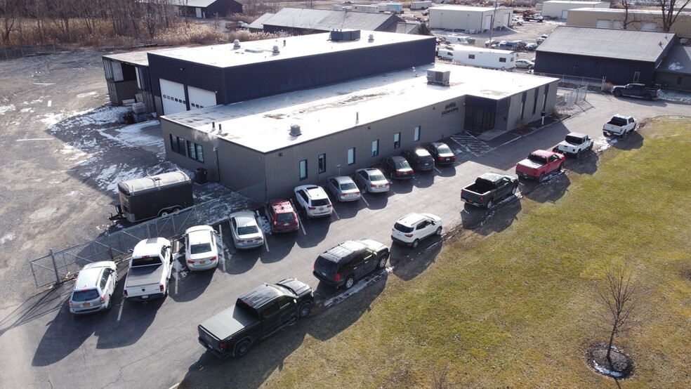 5857 Fisher Rd, East Syracuse, NY for lease - Building Photo - Image 3 of 25