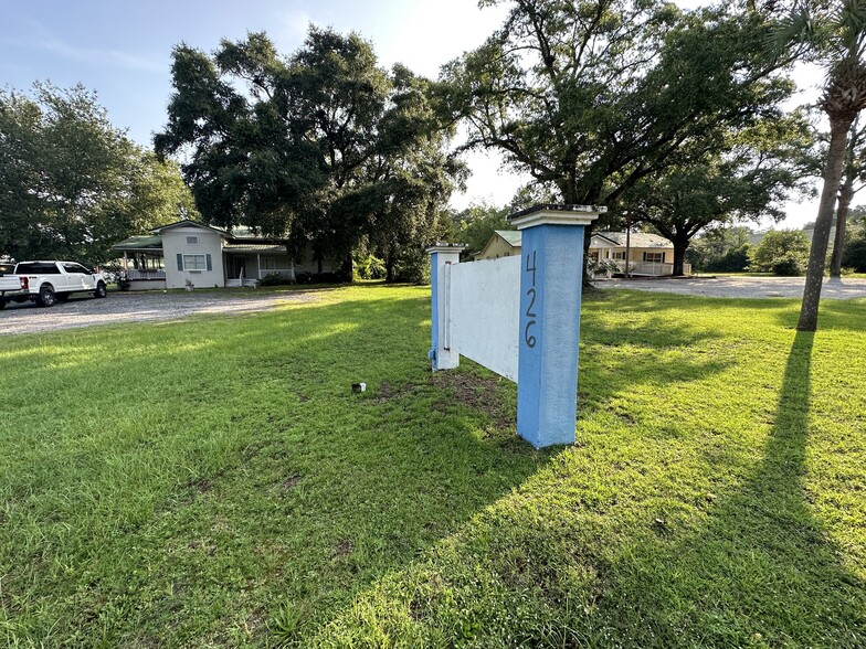 426 W James Lee Blvd, Crestview, FL for sale - Primary Photo - Image 1 of 1