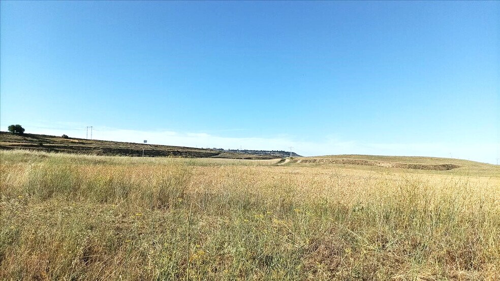 Land in Simancas for sale - Building Photo - Image 3 of 12